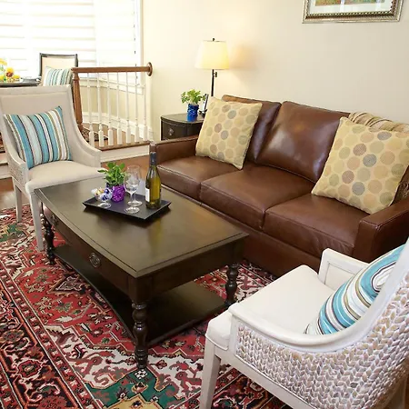 Guest House At Norwalk Inn-2