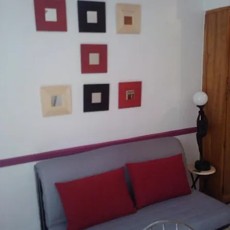 Exquisite Guesthouse-3