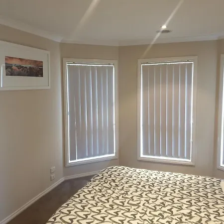 Pacific Werribee Home 25 Min Cbd Airport-3