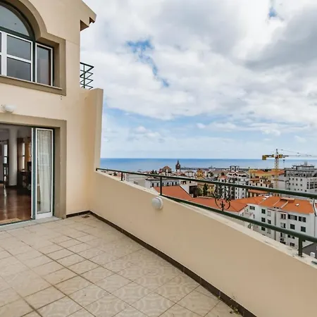 A Ver O Mar Rooms- Funchal City Center-3
