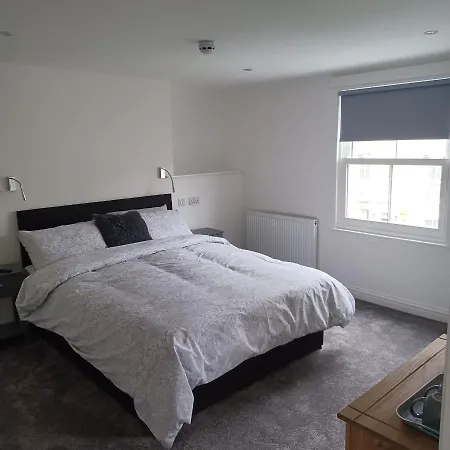 Premier House-3