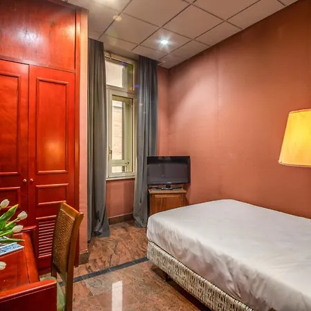 Castro Pretorio 64 Easy Rooms-3