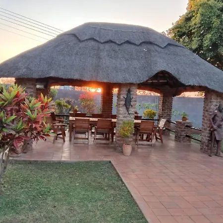 Zambezi Family Lodge - Leopard Room-3