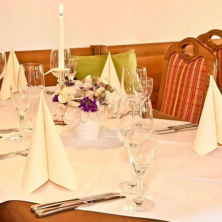 Landhotel Dorfschmiede Konditorei-Café-Restaurant-3
