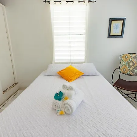 Vieques Tropical Guest House-2