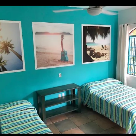 Surf N Roll House-3