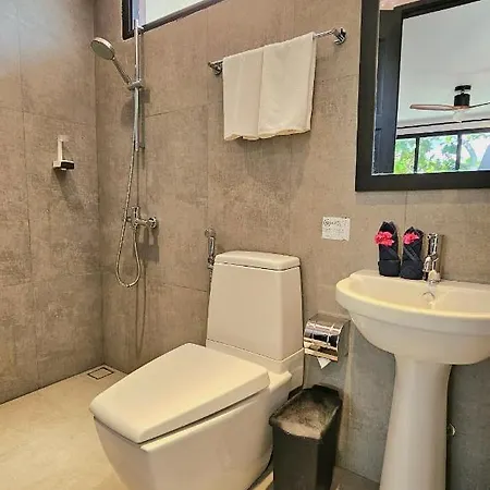 Dhigurah Cottage-2