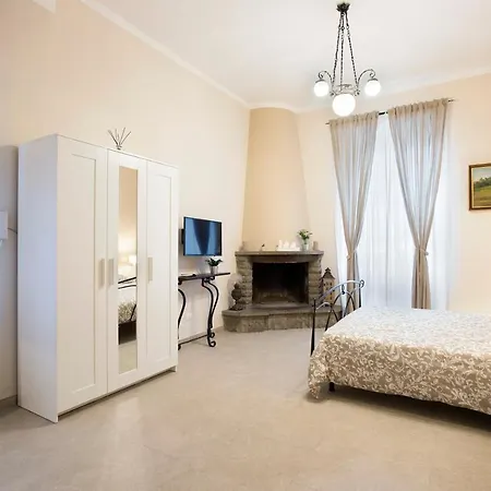 B&B La Sosta - Vista Esclusiva Chiesa di Santa Rosa-2
