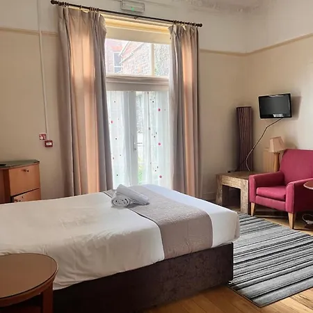 Ullet Suites-2
