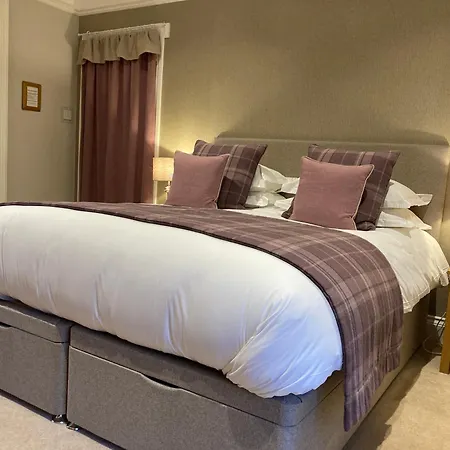 Chestnuts House Boutique B&B-3