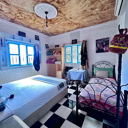 La Maison Traditionnelle Hotel Et Guesthouse-2