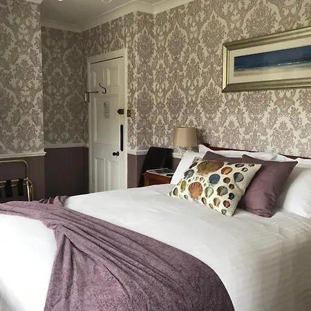 Dalgreine Guest House-3