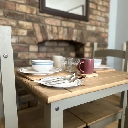 Pinfold Cottage York-2