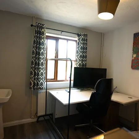 Sevenoaks Guest House-3