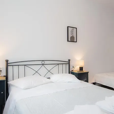 Pigi Rooms-3