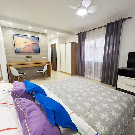Happy Room-3