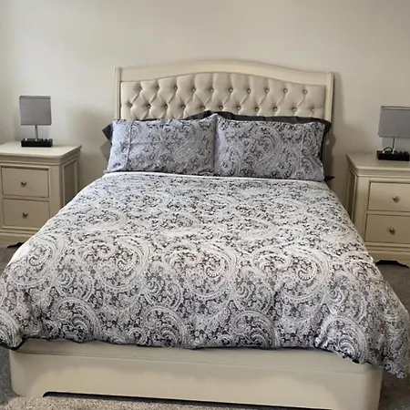 Johnny Murphy'S Guest Rooms-2