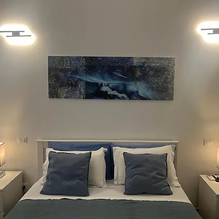 Anastasio Vatican Rooms G H-2