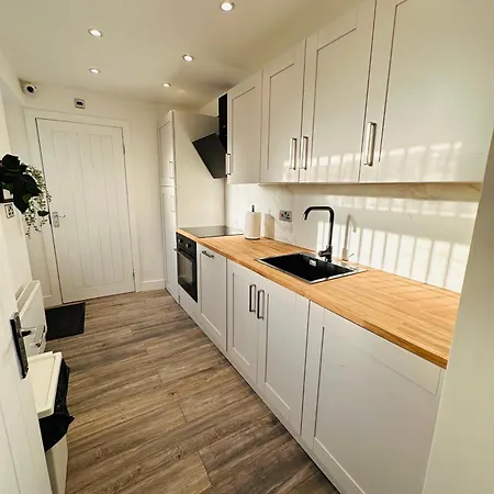Cosy Private En-Suite Room In Harborne Park Road - Birmingham R2-2