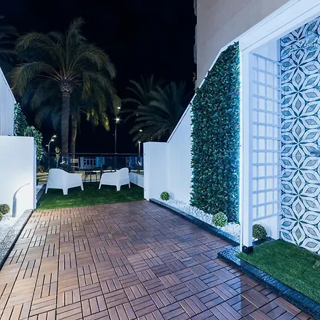 Hostal Luxury Nit I Dia-3