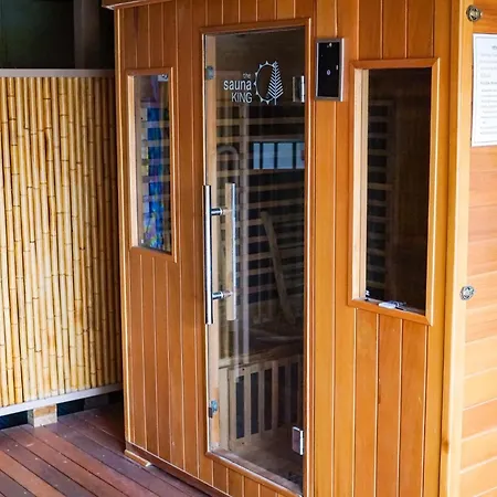 The Edge Guest Rooms-2