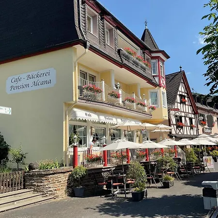 Café Bäckerei Pension Alcana Mirco Münch-2