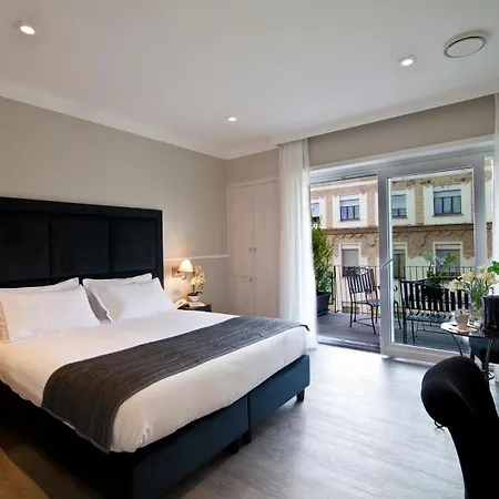 Seven Suites-3