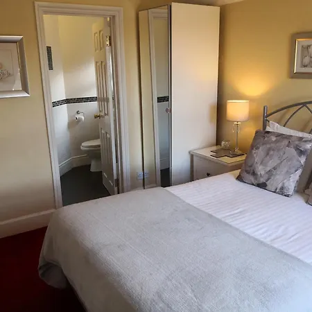 Ashgrove House-3