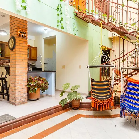 Hostal Cartagonova - Habitaciones privadas y amplias cerca a zonas turísticas-3