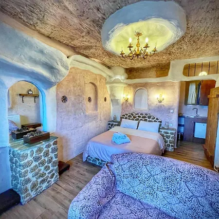 Anilia Guesthouse-3