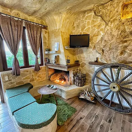 Anilia Guesthouse-3