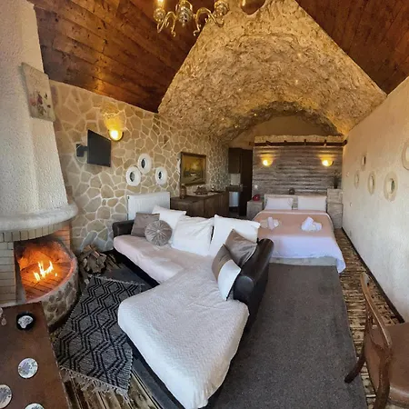 Anilia Guesthouse-2