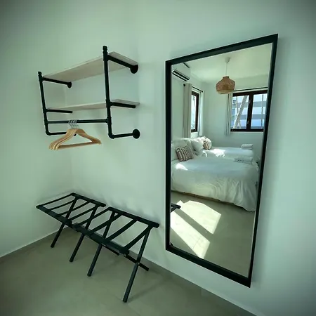 1 Corcega Beachfront Suites-3
