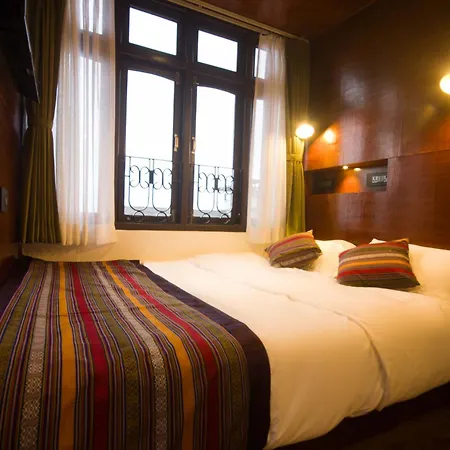 Bumblebee Bed & Breakfast-3