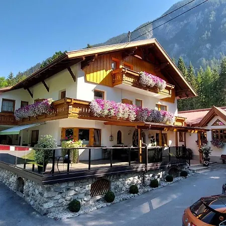 Gaestehaus Almrausch, Ferienanlage Mit Pool-3