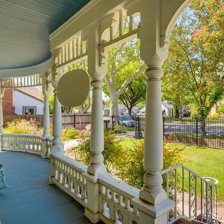 Lodi Hill House-3