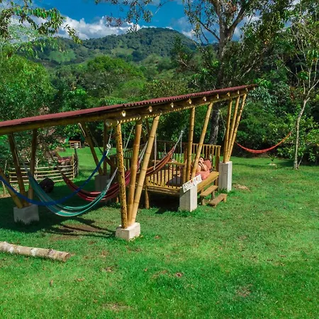 La Perla Negra Eco-Lodge & Hostel-2