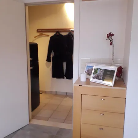 Home Away-3