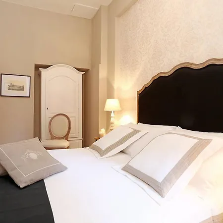Avignonesi Suites-3