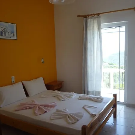 Lichnos Babis Taverna & Rooms-2
