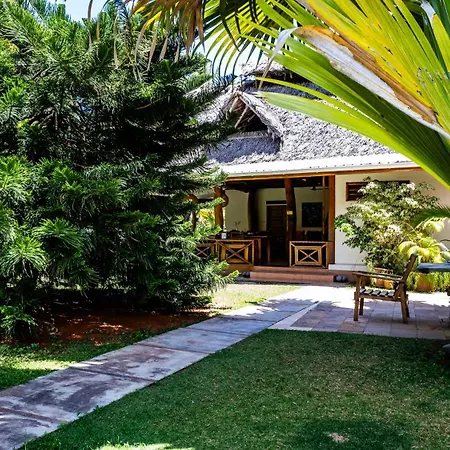 Anse Lazio Lodge-2