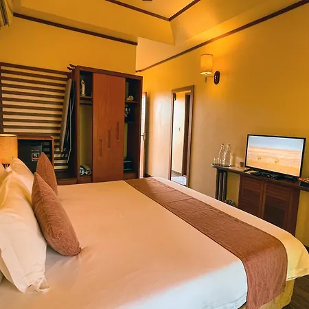 Araamu Hotels Maldives At Dhiffushi-3