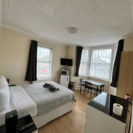 Willesden Lodge Guest House-2