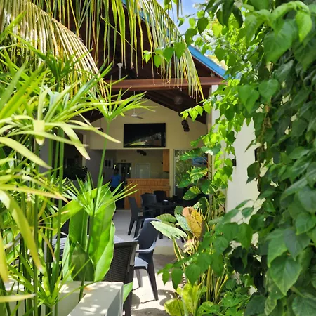 Dhigurah Dhonveli Boutique-2