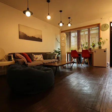 Bunk Guesthouse Hongdae-3
