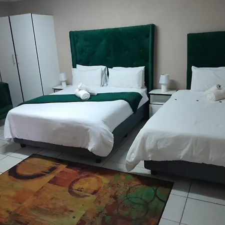 Super Classic Guest House-2