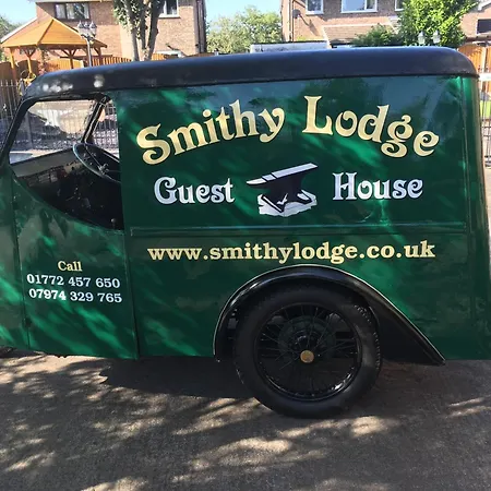 Smithy Lodge Guest House-2