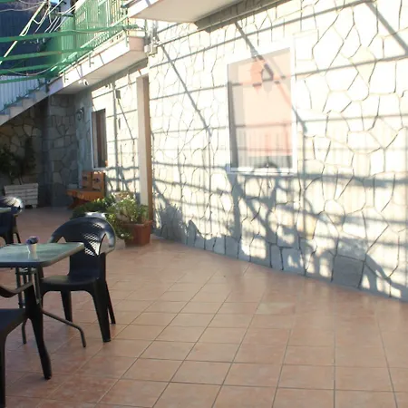 Bed&Breakfast Il Sentiero-2