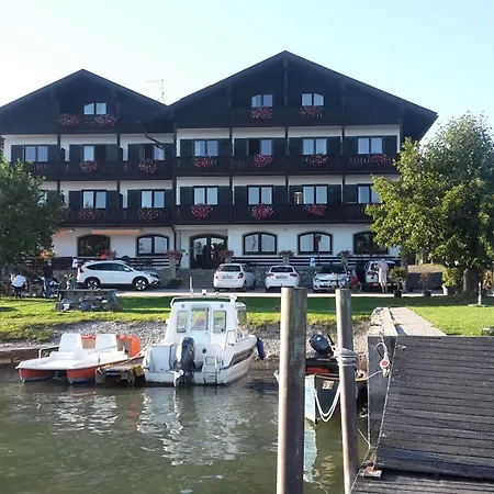 Gästehaus Grünäugl am See-2