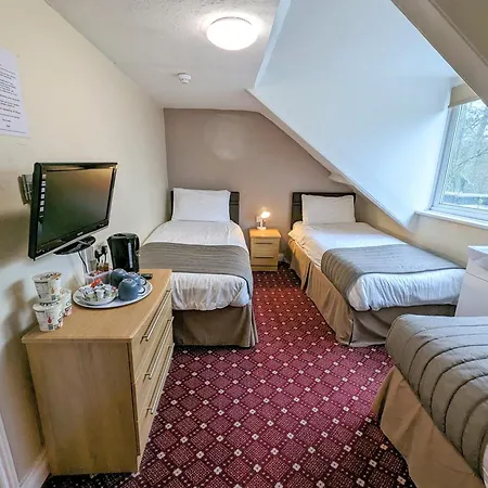The George Guest House-3